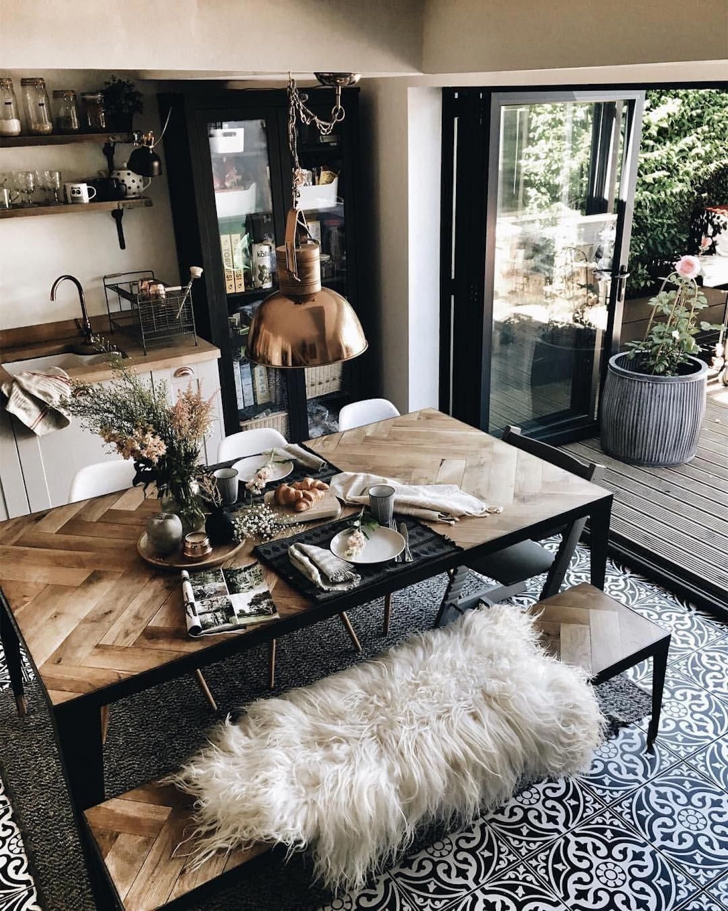 Hygge, fredagsmys, niksen a còsagach – lenošivé styly ze severu