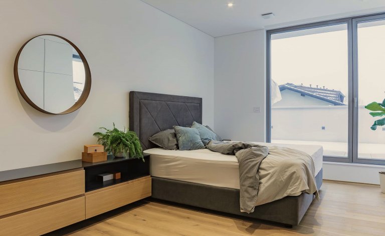 Interiér prostorného rodinného domu v Lublani