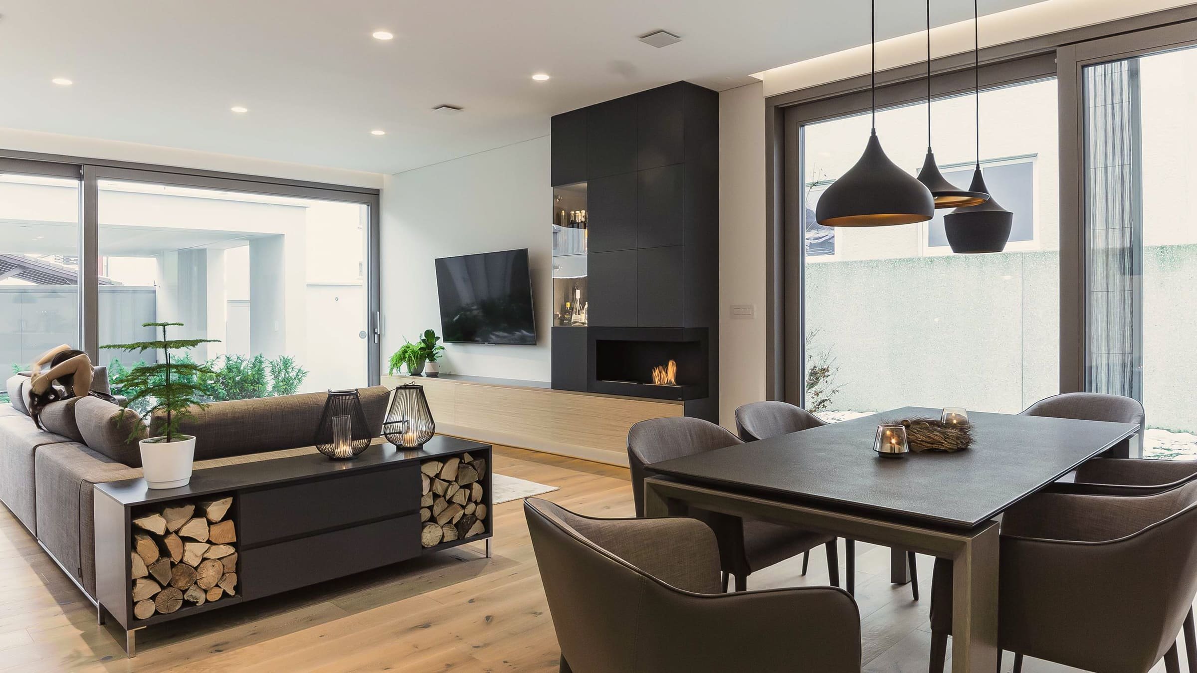 Interiér prostorného rodinného domu v Lublani