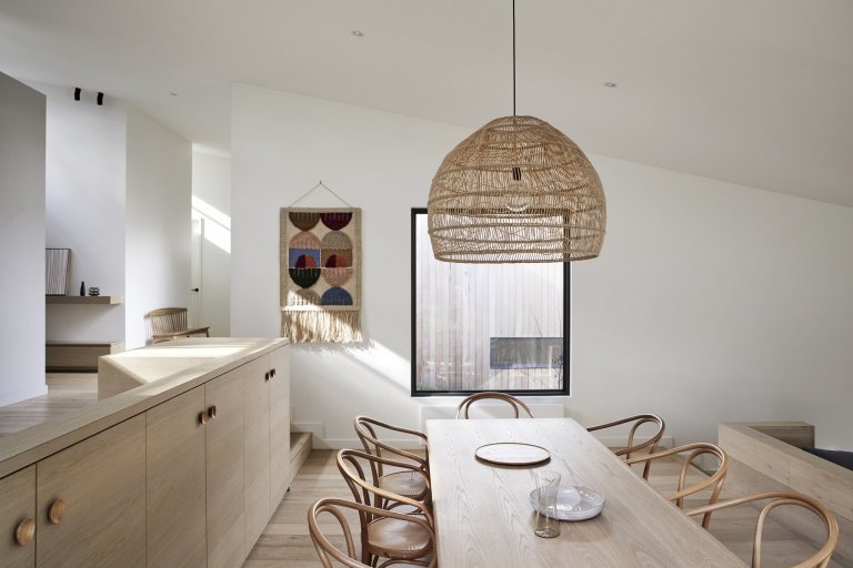 Jedinečný rodinný dům přirozeně zasazený do přírody