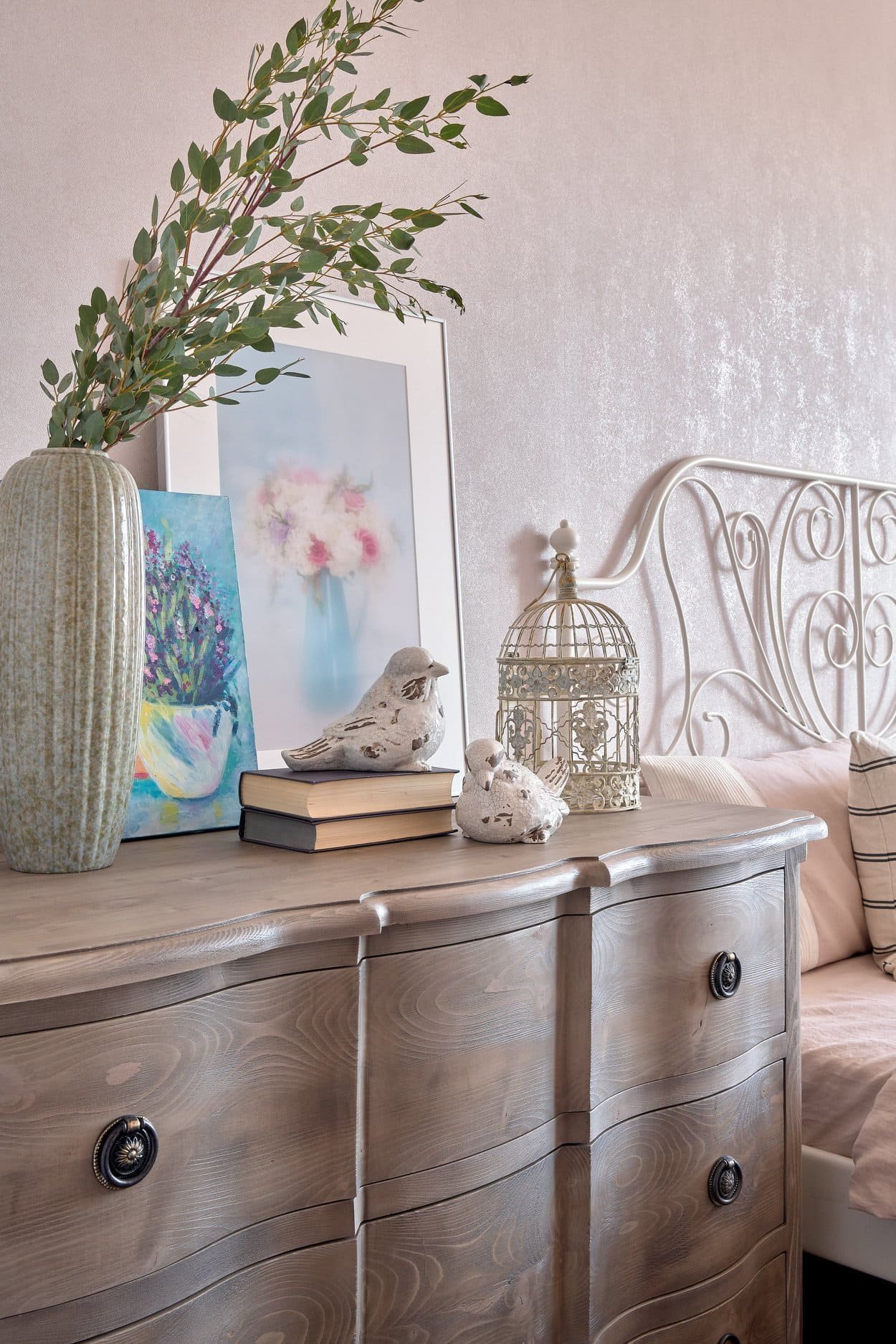 Kouzelný byt se světle zelenou kuchyní