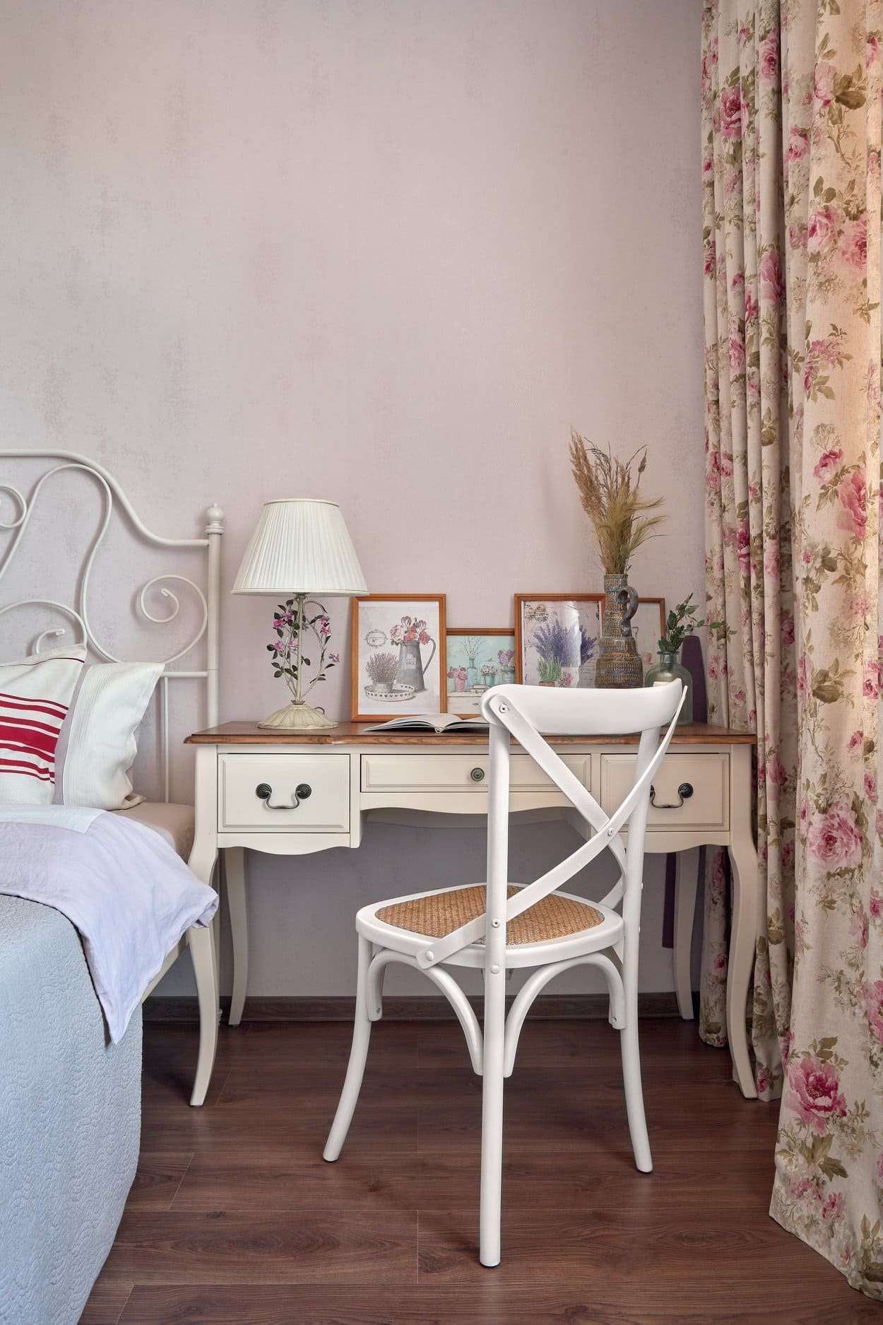 Kouzelný byt se světle zelenou kuchyní