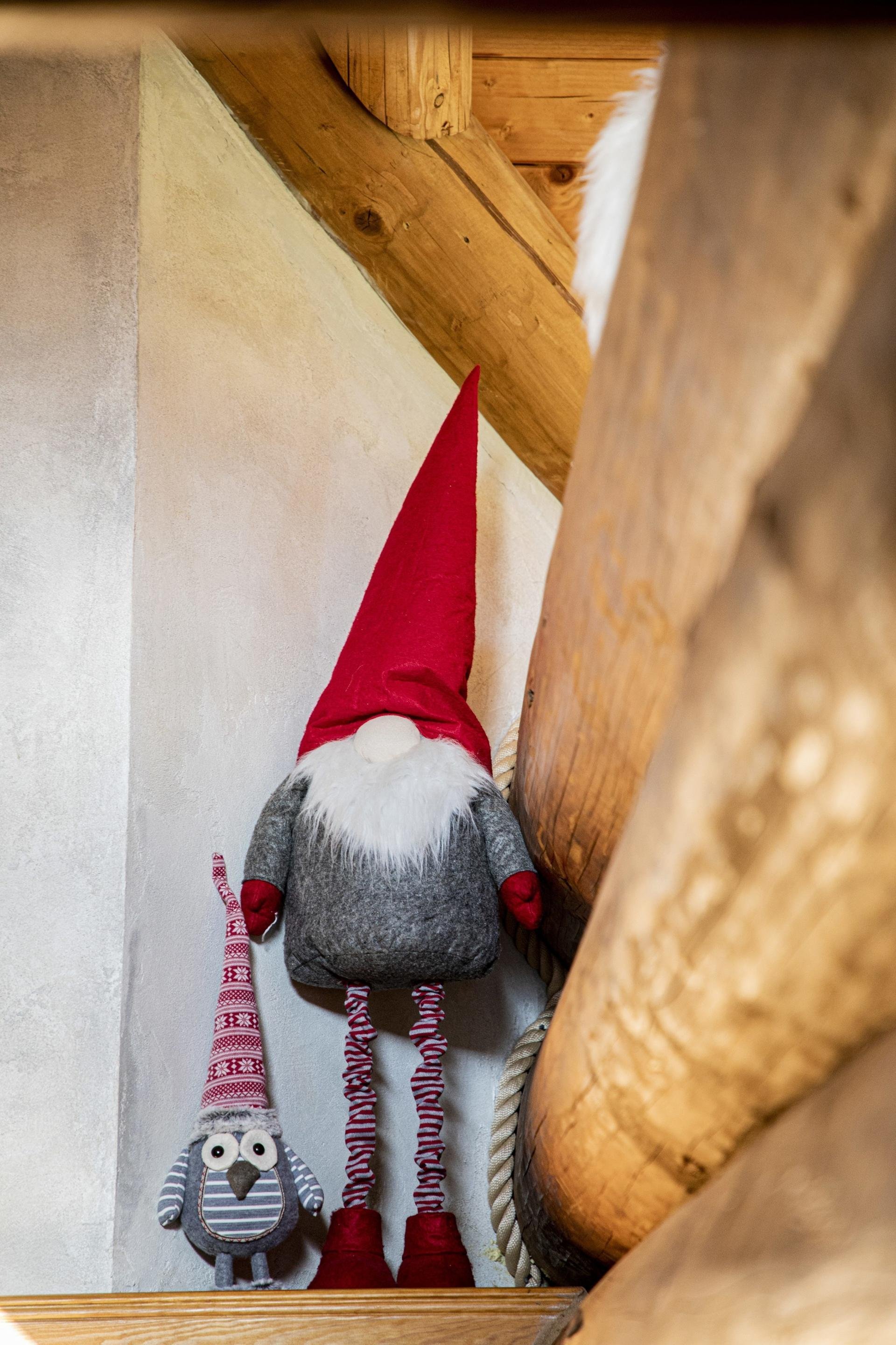 Kouzelný srub na samotě o vánočním čase