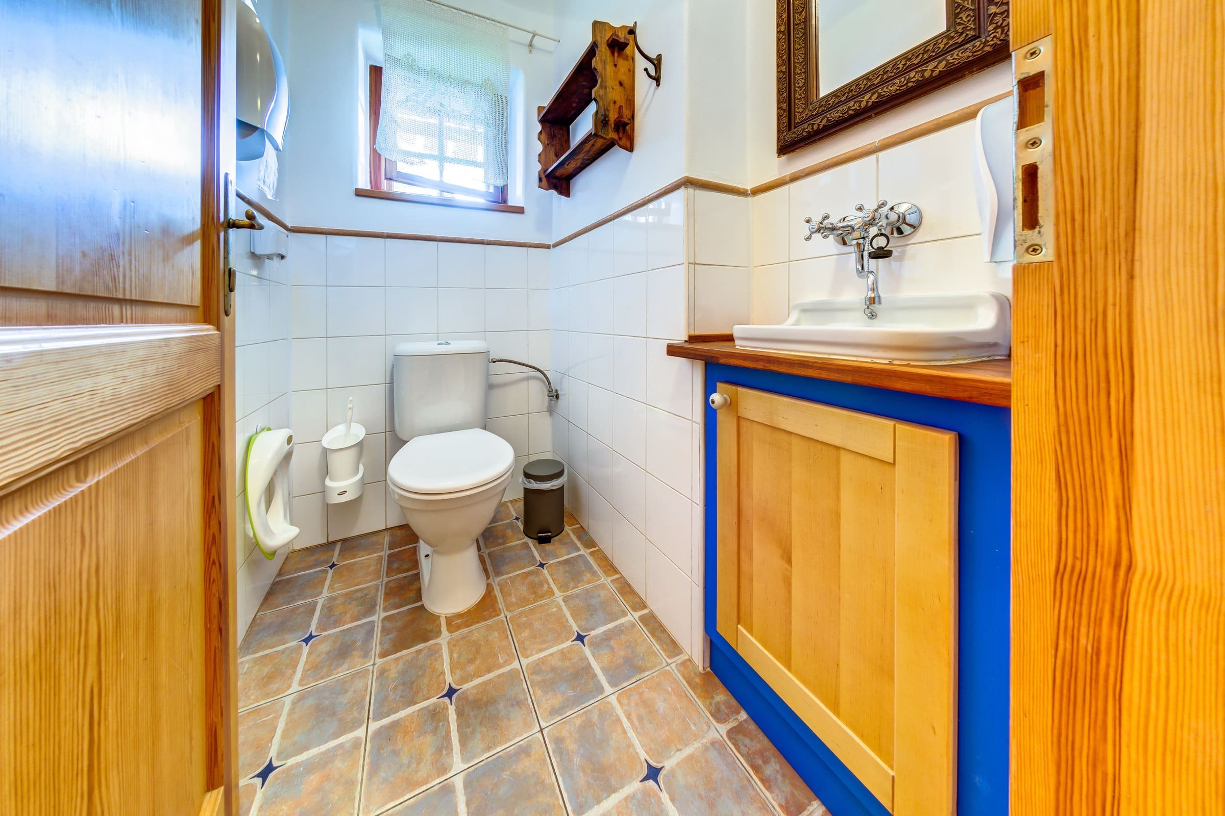 Malebná chaloupka pod Krakonošovem