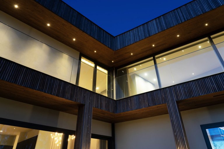 Minimalistická vila s bazénem