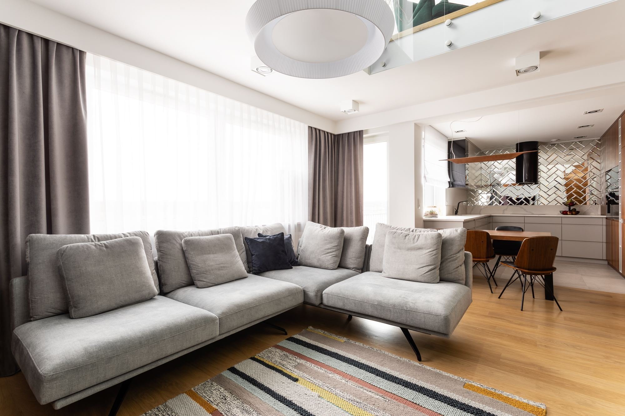 Moderní interiér říznutý retro