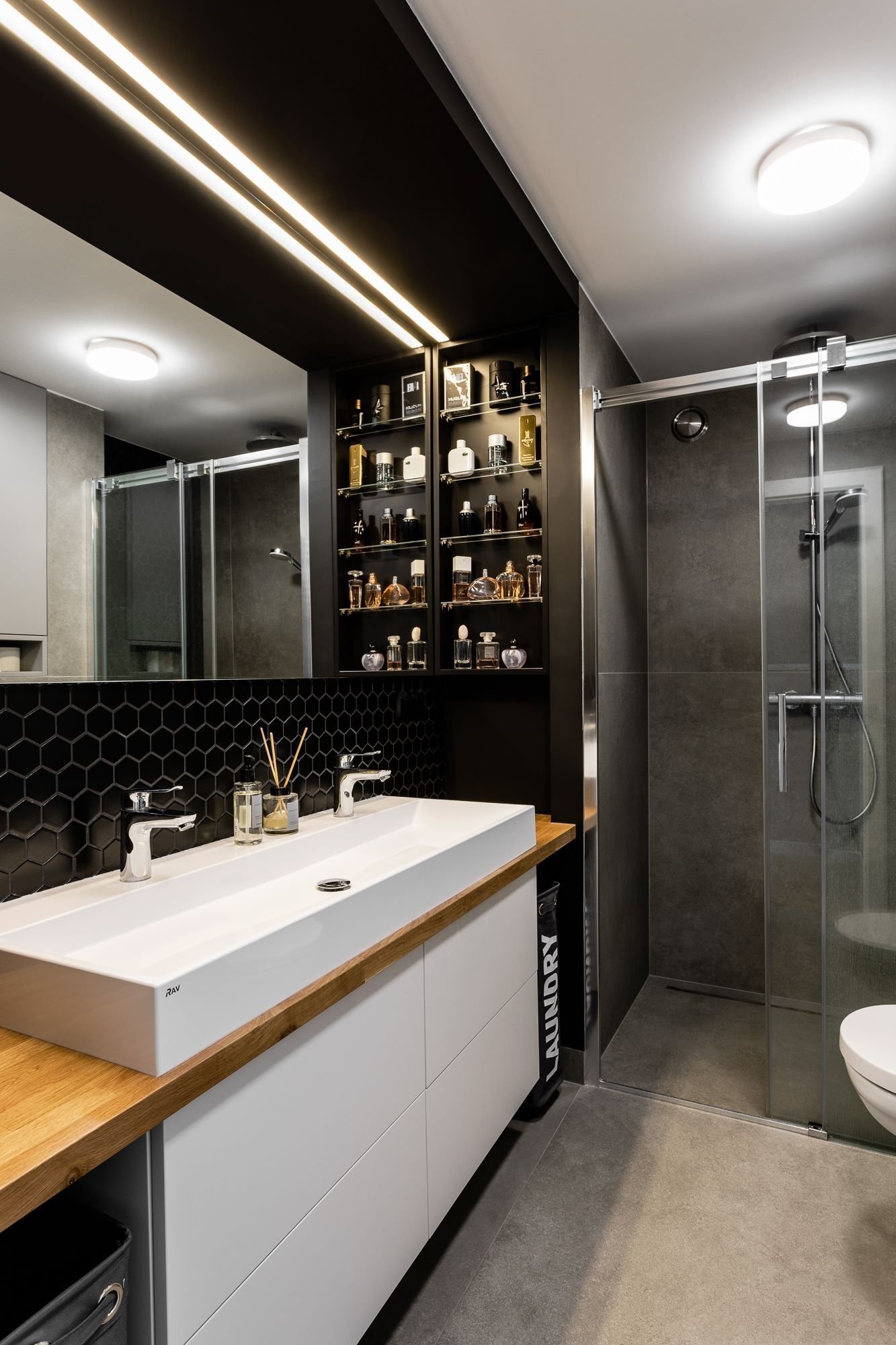 Moderní interiér říznutý retro