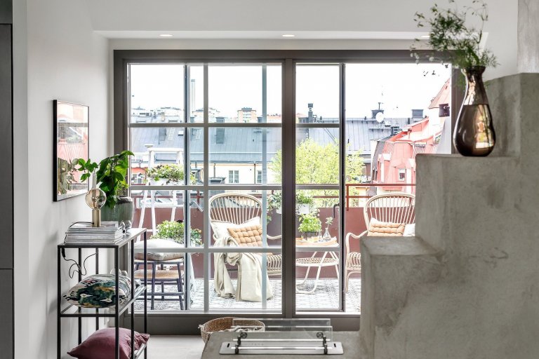 Moderní podkrovní byt ve Stockholmu