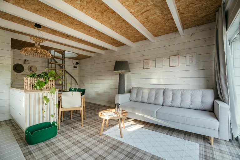 Neobvyklý letní dům inspirovaný dětstvím