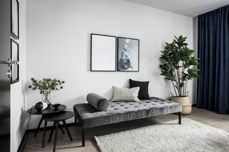 Módní černá ve skandinávském interiéru