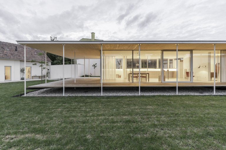 Obytný pavilon s ateliérem