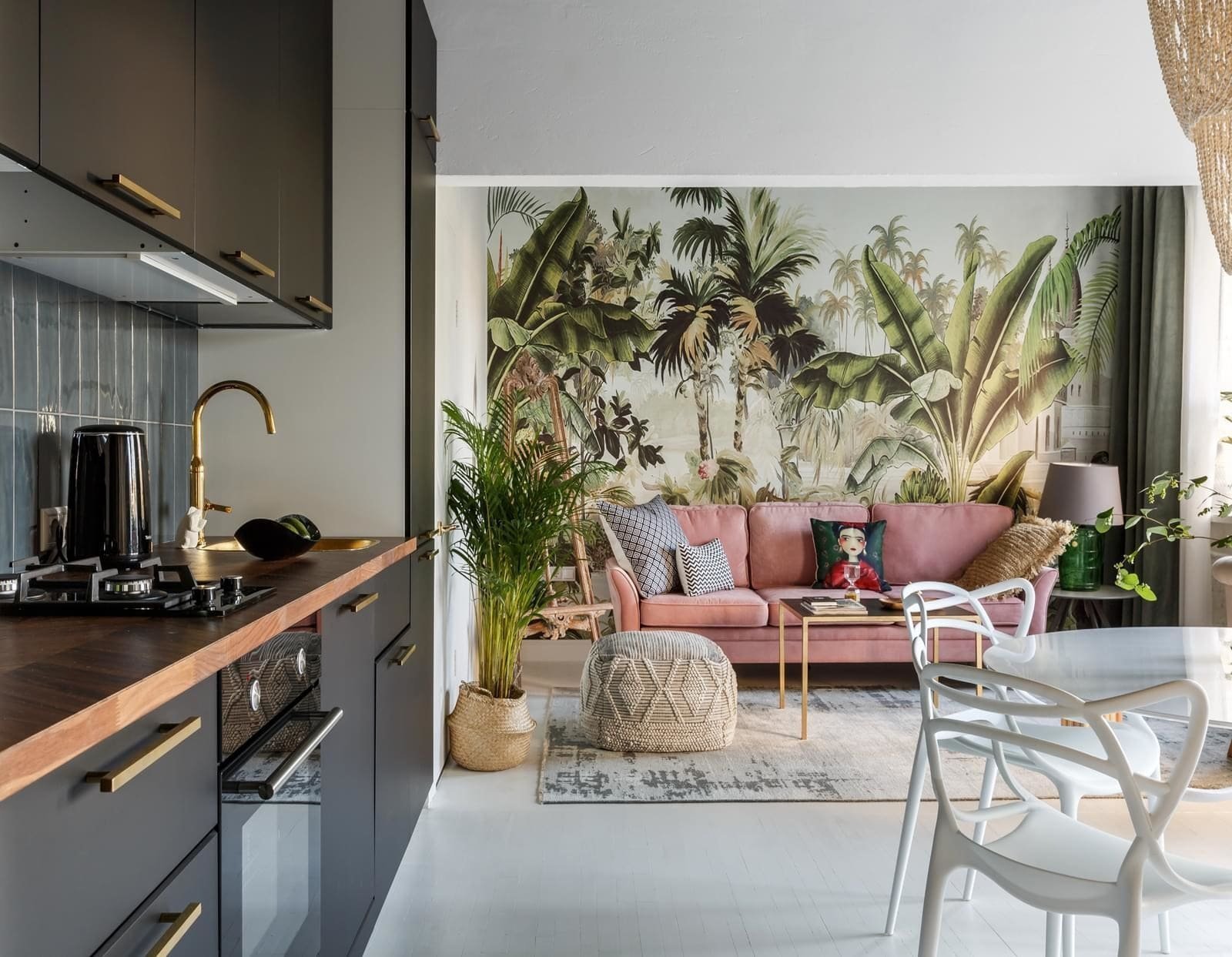 Okouzlující interiér v boho, glamour a botanical stylu