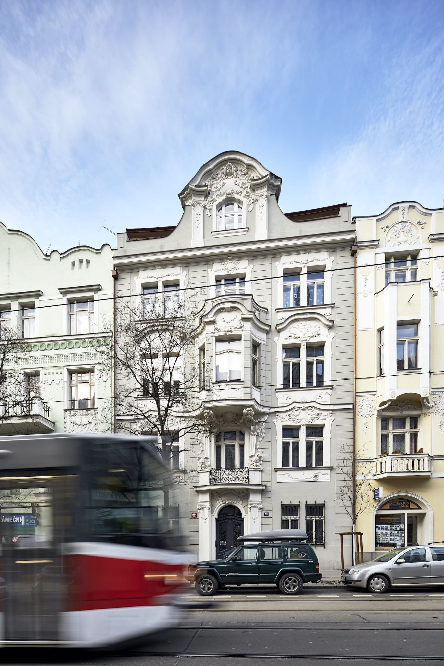 Originální podkrovní bydlení na Vinohradech
