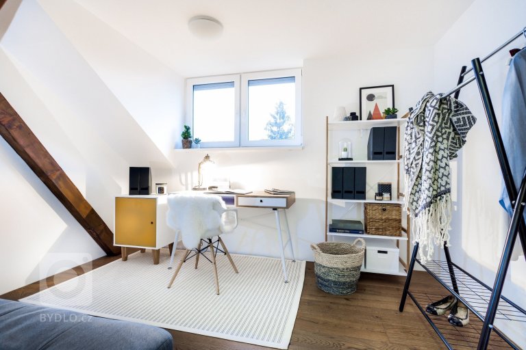 Podkrovní byt cestovatelů (mladé rodiny) v podhůří Beskyd