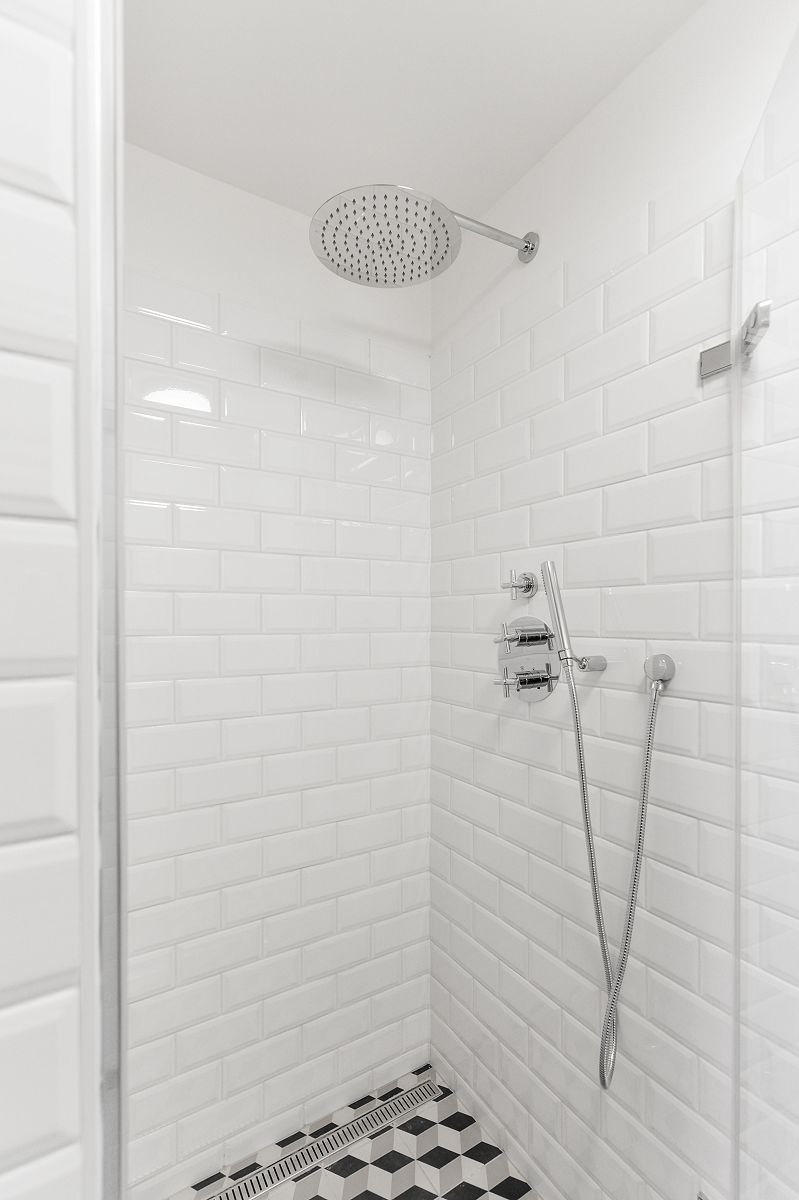 Podkrovní byt s černou kuchyní