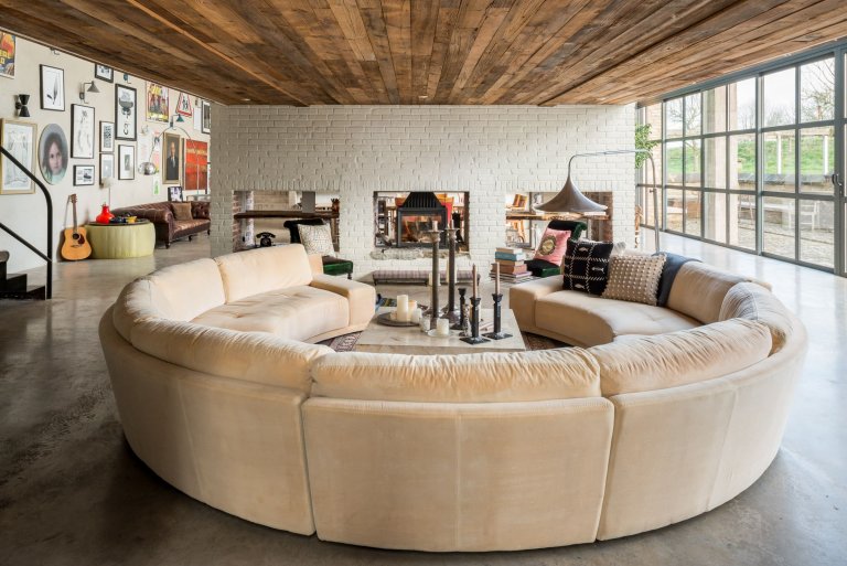 Přestavba stáje na nádherné bydlení