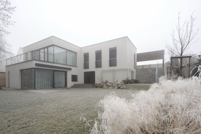 Rekonstrukce a dostavba domu ze 70. let minulého století