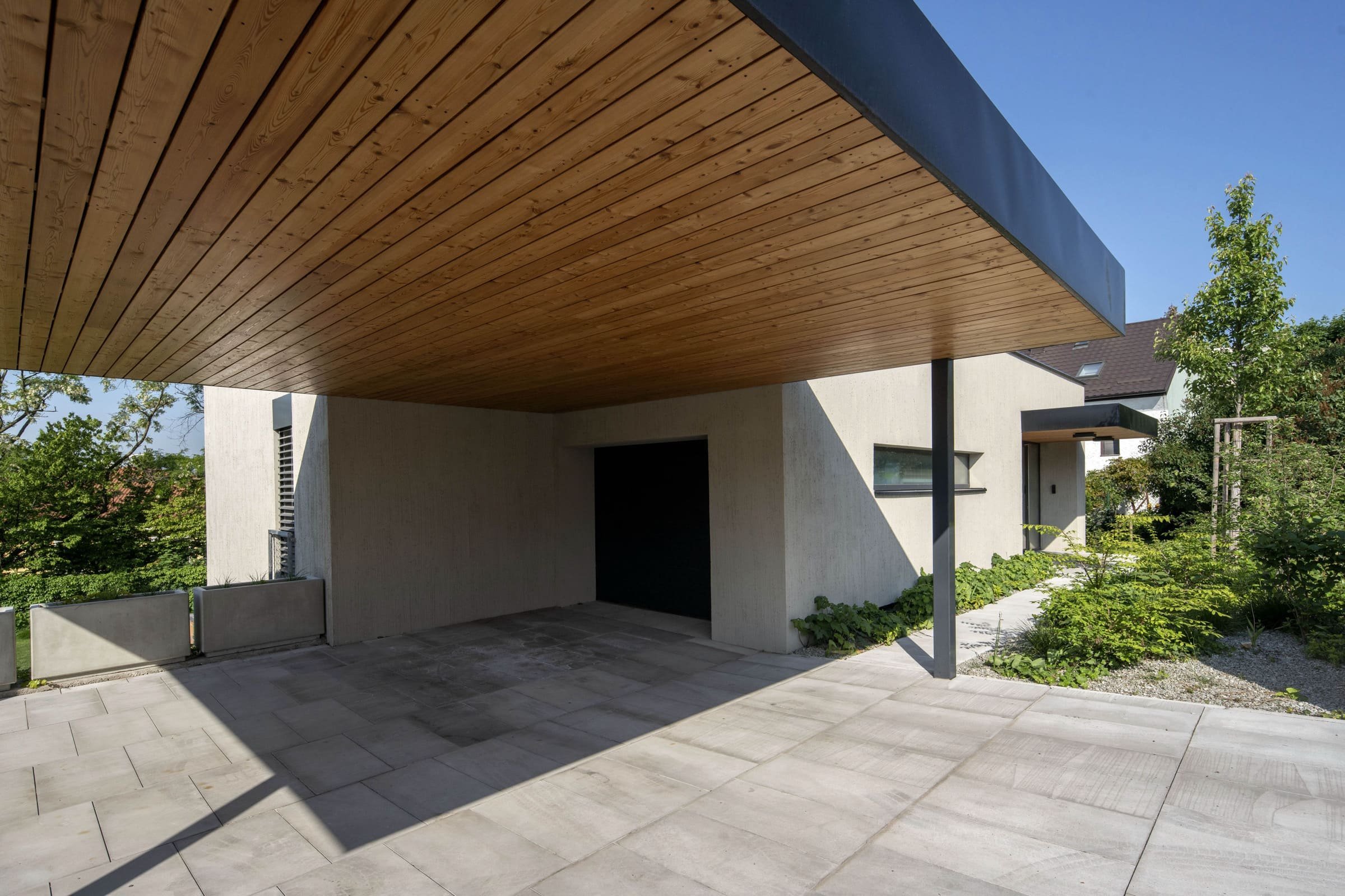 Rekonstrukce a dostavba domu ze 70. let minulého století