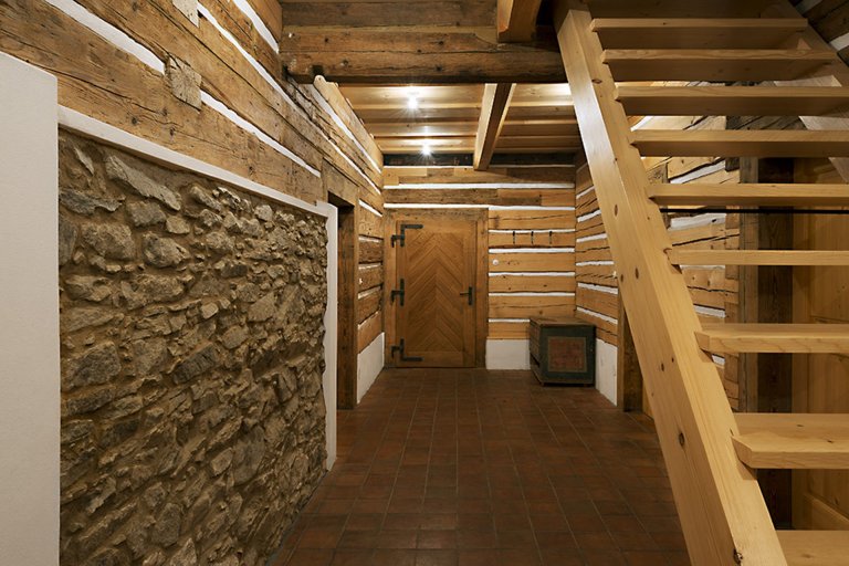 Rekonstrukce památkově chráněné roubenky z roku 1740