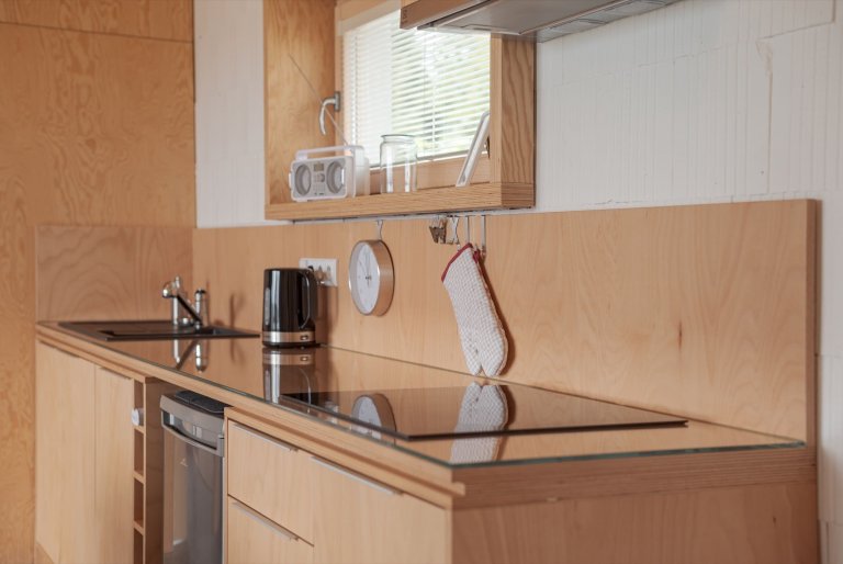 Rekreační domek vdechl zapomenuté zahradě nový život