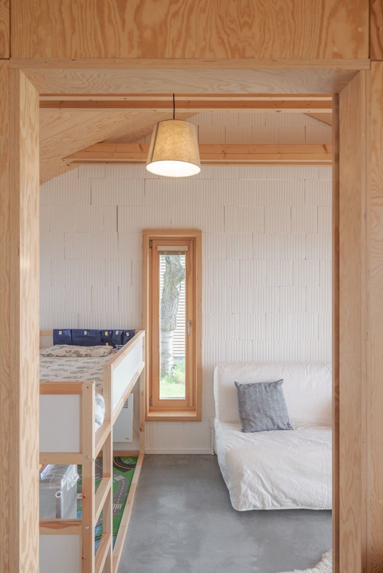 Rekreační domek vdechl zapomenuté zahradě nový život