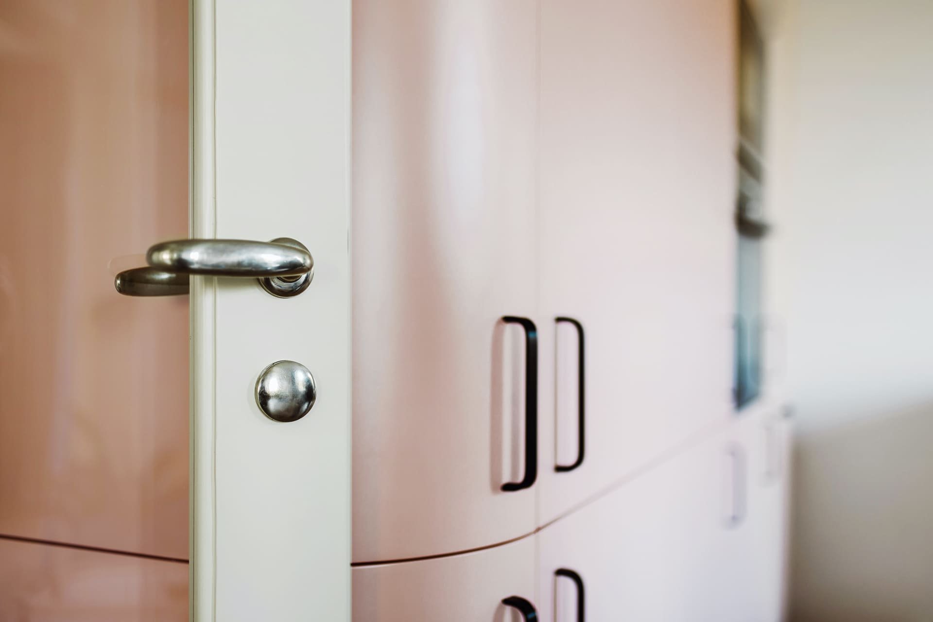 Retro byt na pražském nábřeží