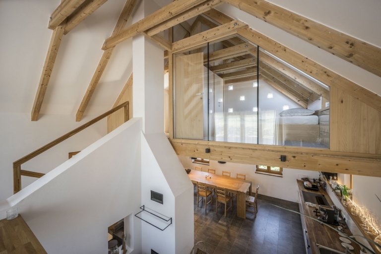 Rodinný dům uprostřed starodávných sklepů