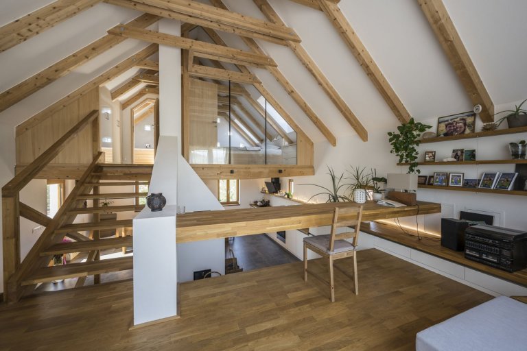 Rodinný dům uprostřed starodávných sklepů