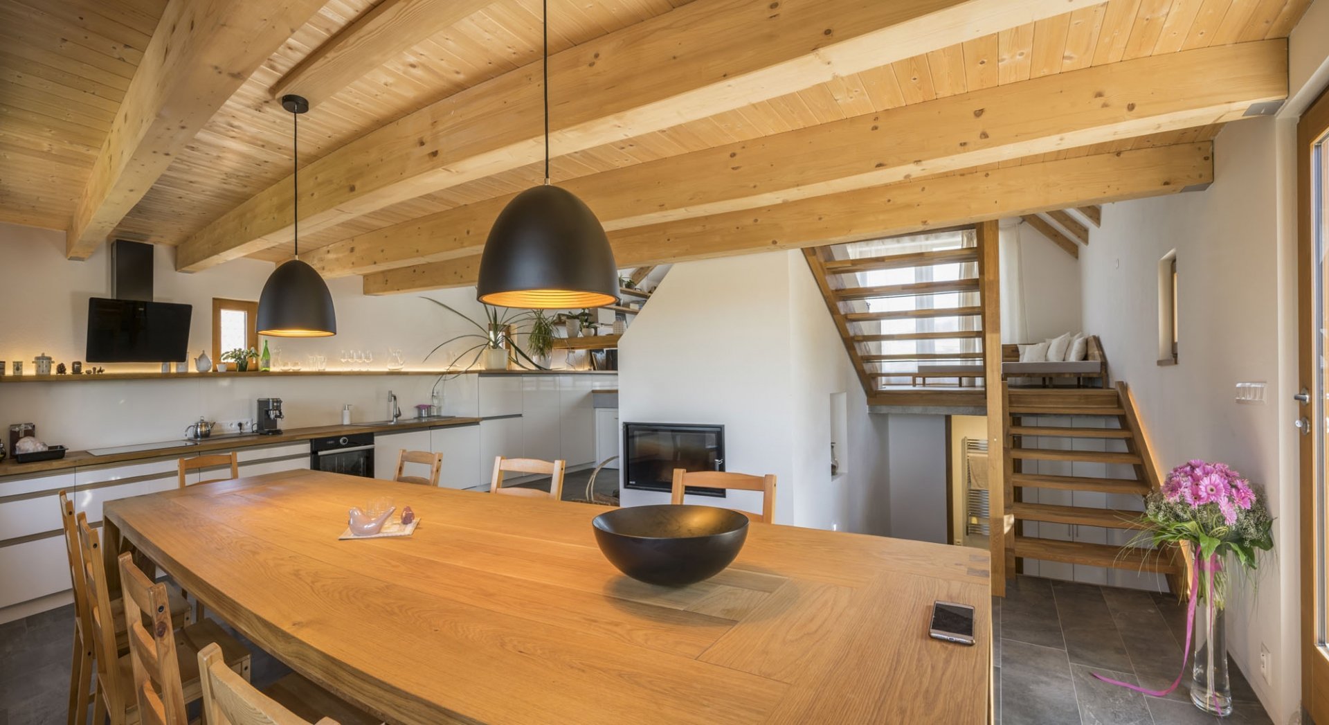 Rodinný dům uprostřed starodávných sklepů