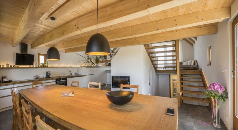 Rodinný dům uprostřed starodávných sklepů