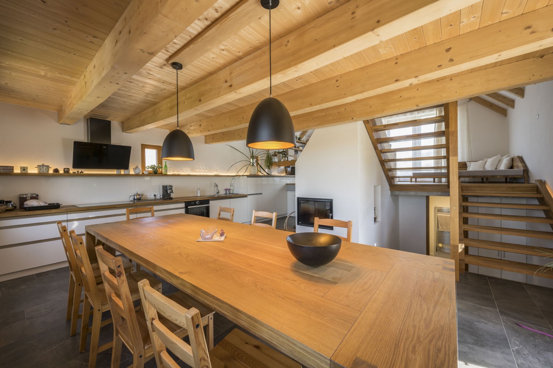 Rodinný dům uprostřed starodávných sklepů