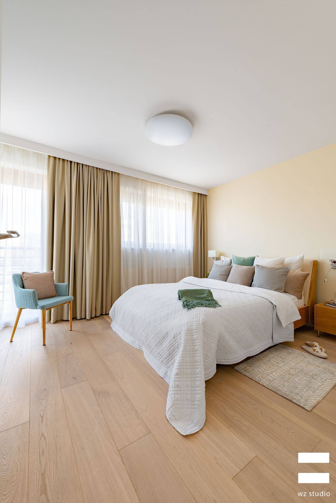 Svěží interiér domu ve Varšavě