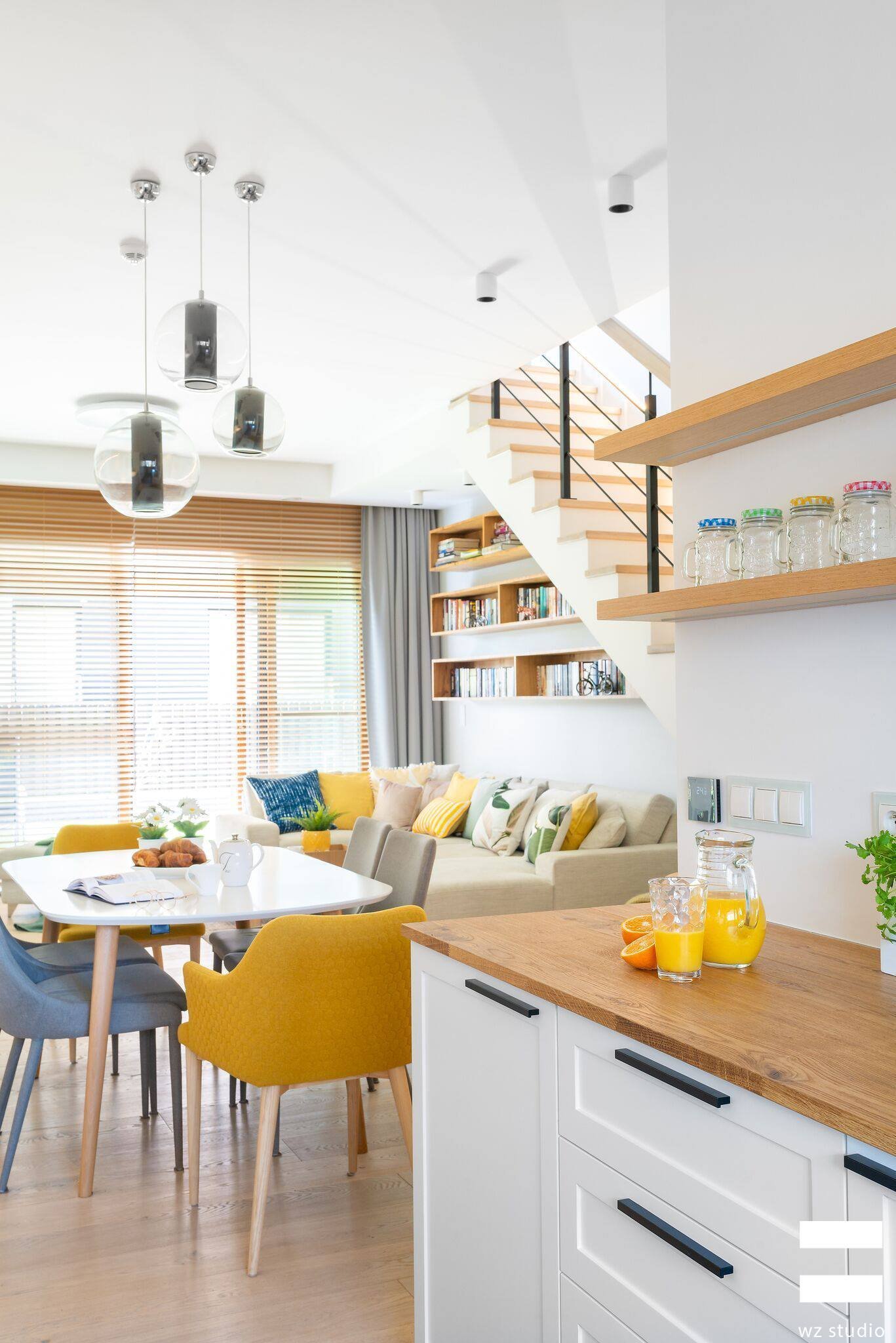 Svěží interiér domu ve Varšavě