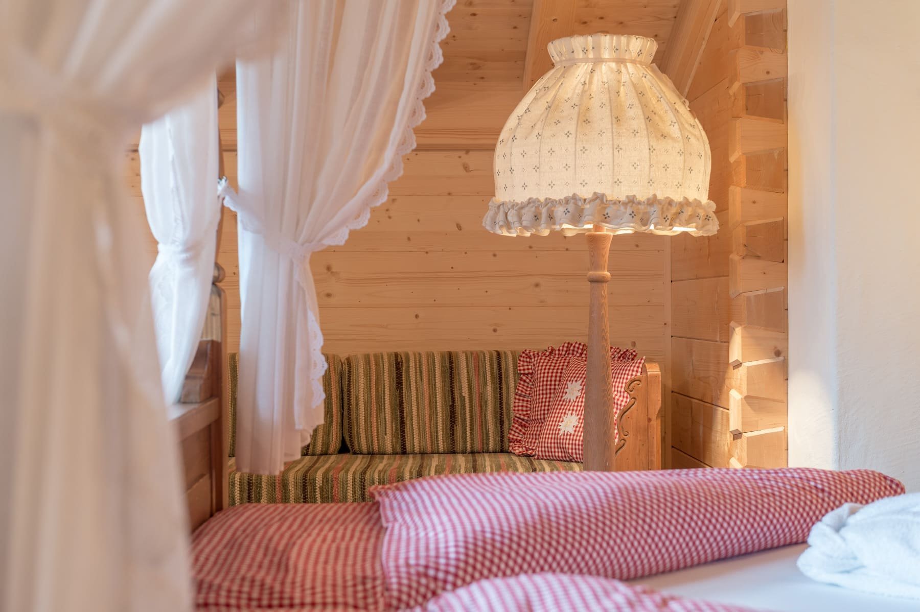 Tradiční alpská roubenka s moderní tváří