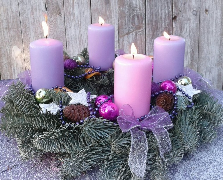 Trendy adventních věnců pro rok 2018