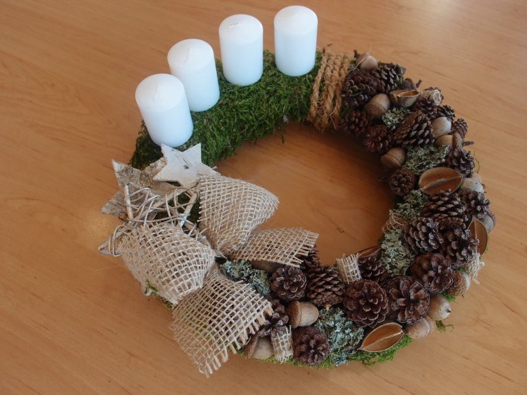 Trendy adventních věnců pro rok 2018