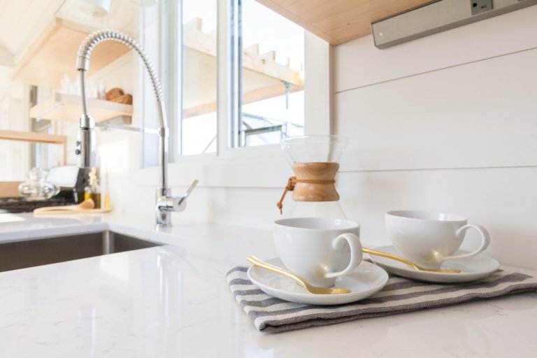 Unikátní tiny house se skleníkem