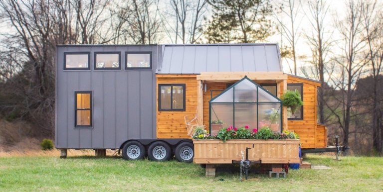 Unikátní tiny house se skleníkem