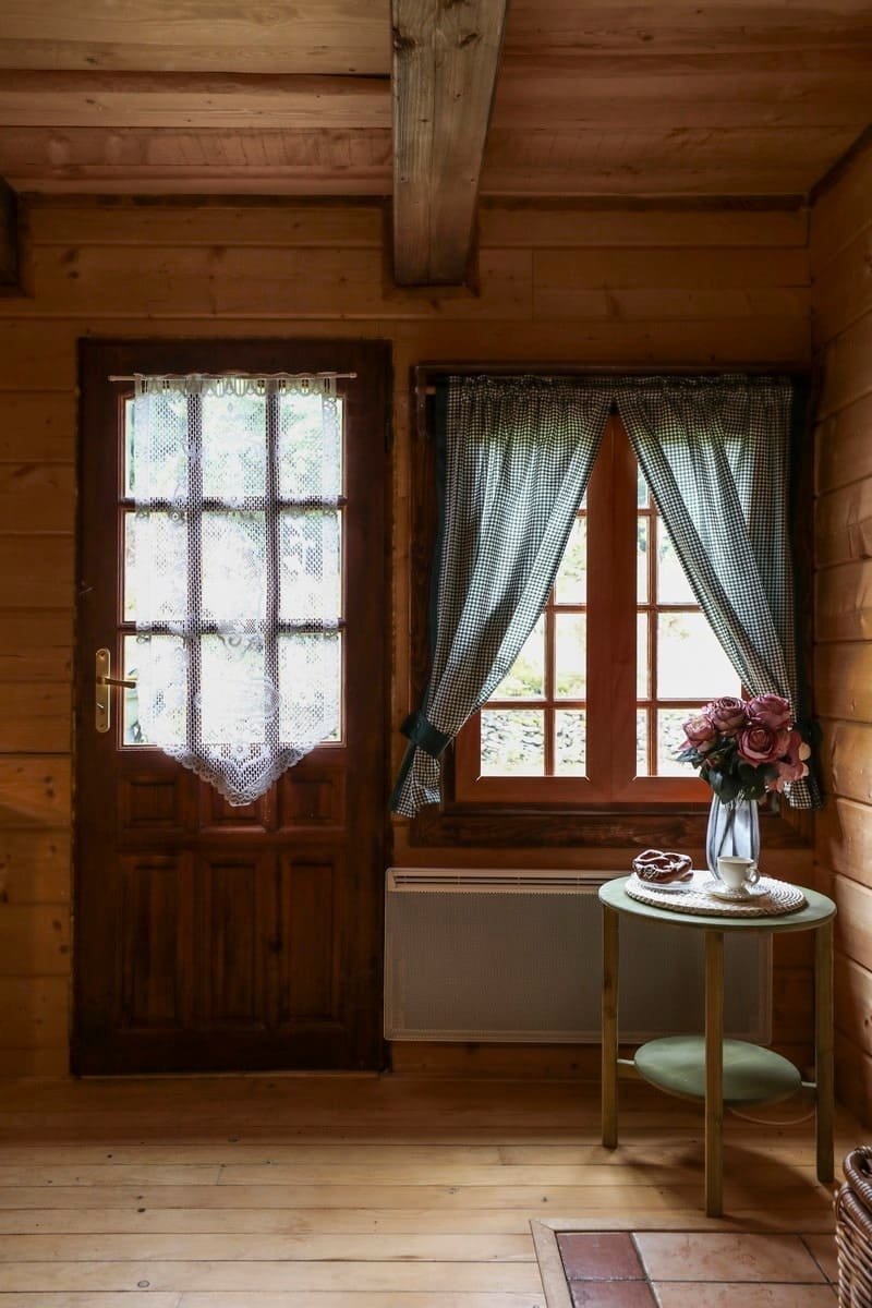 Chaloupka, která klame vzhledem, neuvěříte, že jde o novostavbu!