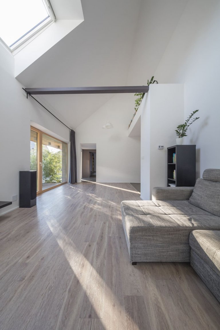 Ze starého stavení má moderní venkovský dům