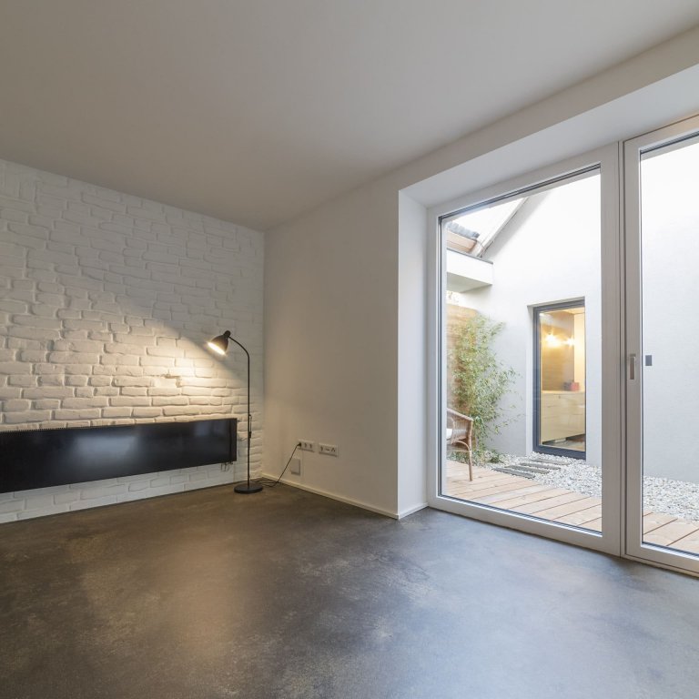 Ze starého stavení má moderní venkovský dům