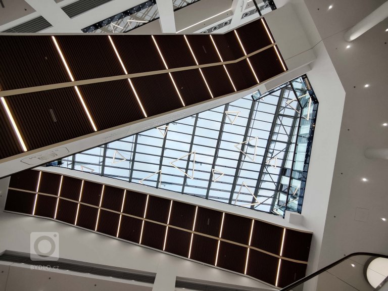 add picture to album