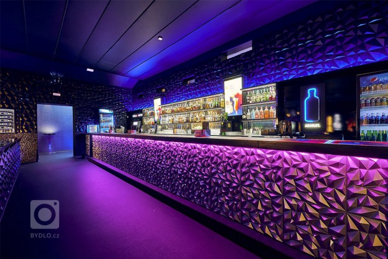 add picture to album