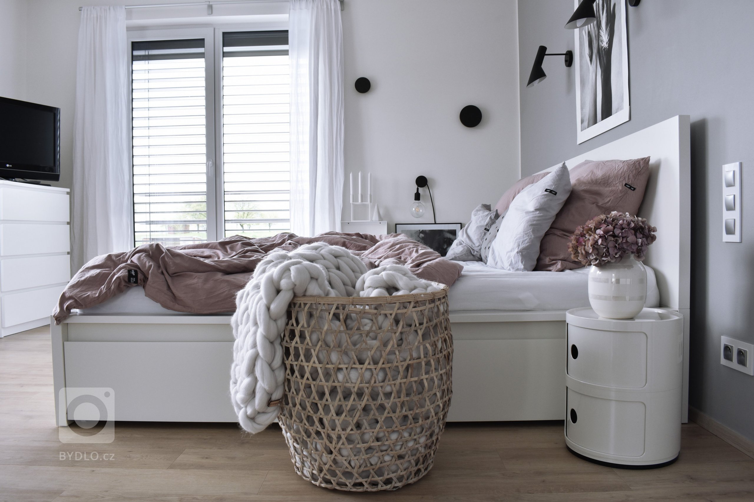 Skandinávský styl bydlení si v&nbsp;poslední době získává stále více příznivců i&nbsp;v&nbsp;našich zeměpisných šířkách. Světlý a&nbsp;vzdušný styl učaroval i…