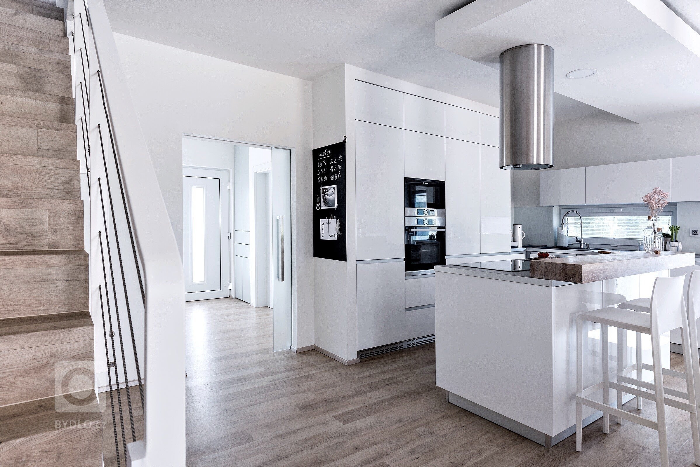 Skandinávský styl bydlení si v&nbsp;poslední době získává stále více příznivců i&nbsp;v&nbsp;našich zeměpisných šířkách. Světlý a&nbsp;vzdušný styl učaroval i…