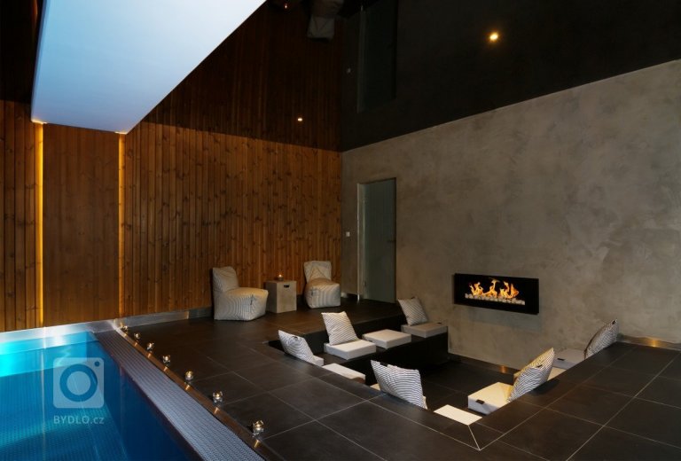 add picture to album