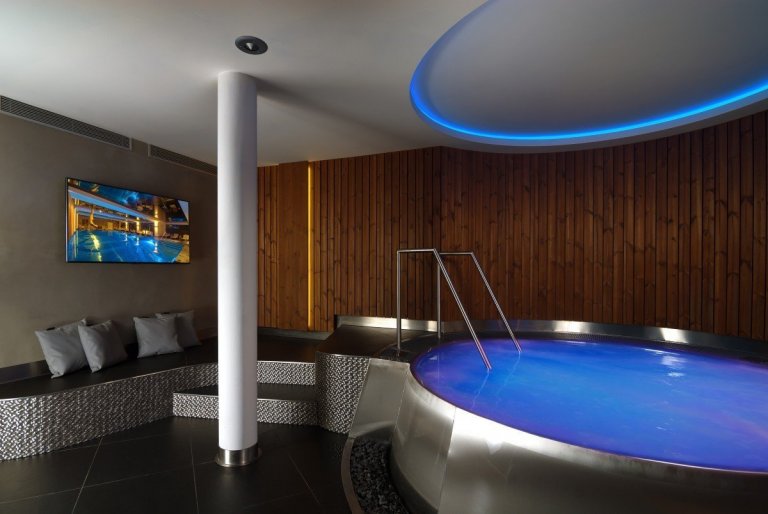 Vířivka v hotelu Bedřiška, Špindlerův Mlýn