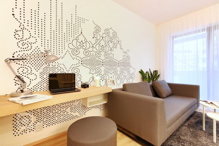 add picture to album