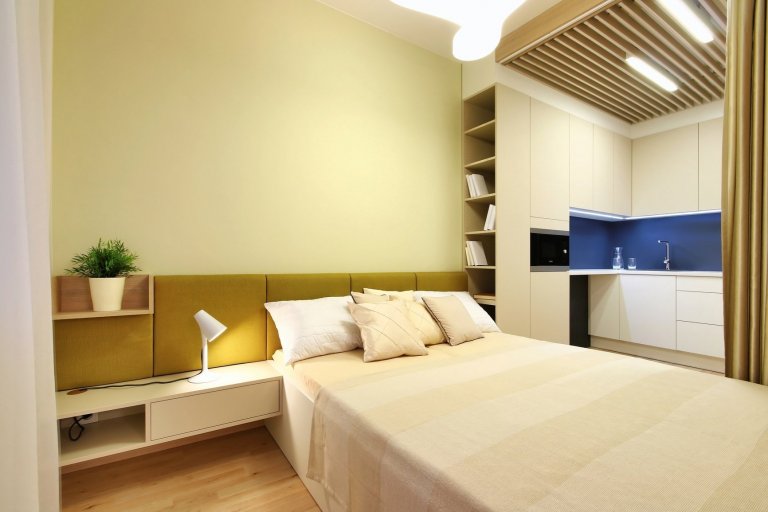 Zejména u malometrážních bytů jsou díky vysokým pořizovacím cenám stále žádanější chytrá řešení. My jsme jedno takové zvládli!&nbsp;

Byt na ulici Kigginsova…