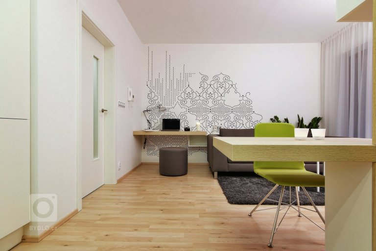 add picture to album